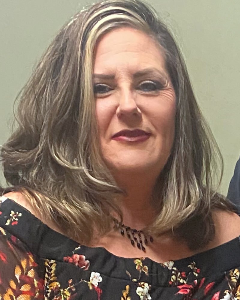 Paula, 54